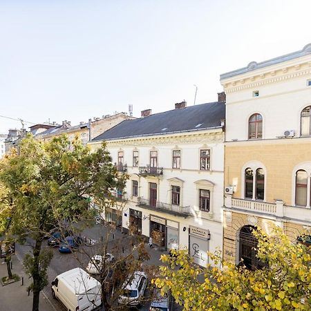White Fox - Sauna - Lviv Ngoại thất bức ảnh