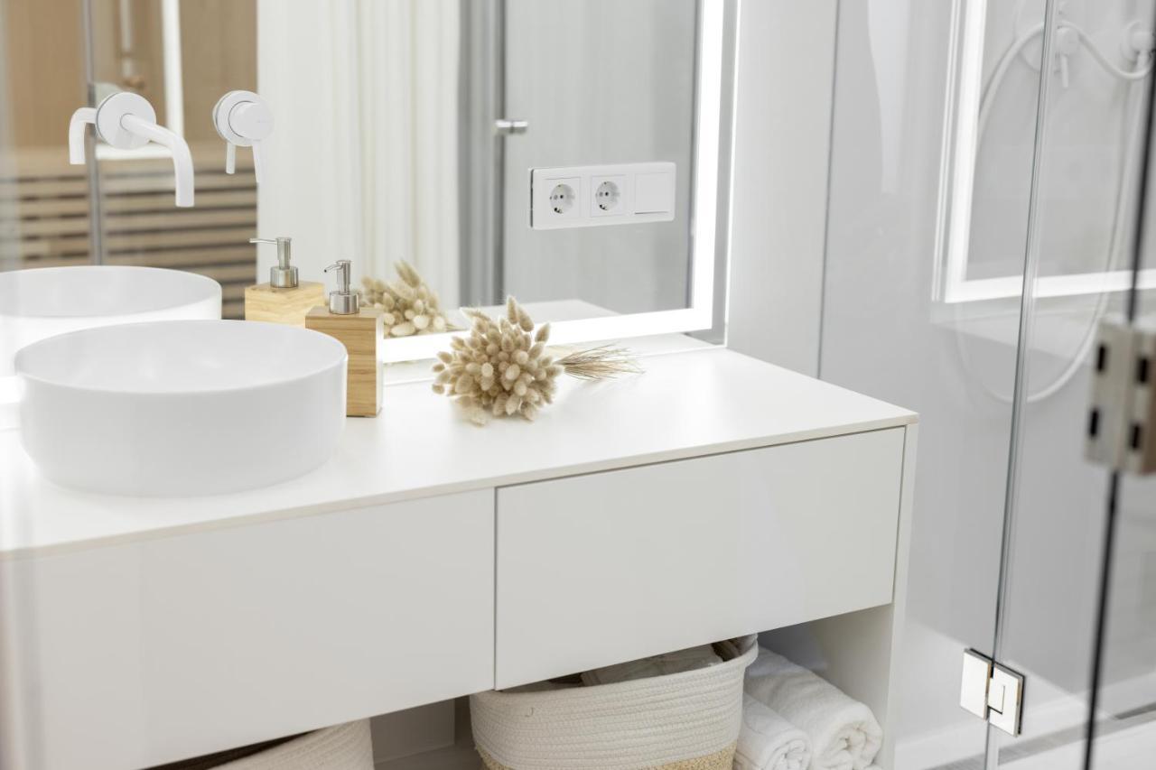 White Fox - Sauna - Lviv Ngoại thất bức ảnh