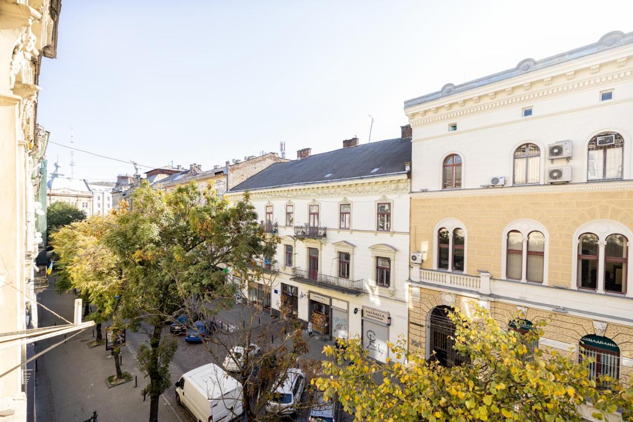 White Fox - Sauna - Lviv Ngoại thất bức ảnh