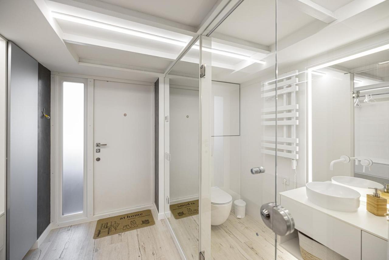 White Fox - Sauna - Lviv Ngoại thất bức ảnh
